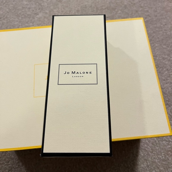 jo malone red rose bath oil 30ml brand New with box Sealed smell fragrance - Picture 4 of 5